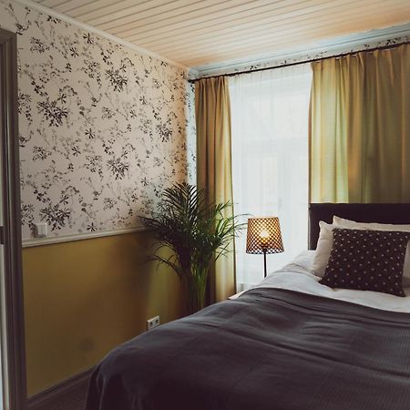 Vanalinna Boutique Hotel Kuressaare Buitenkant foto