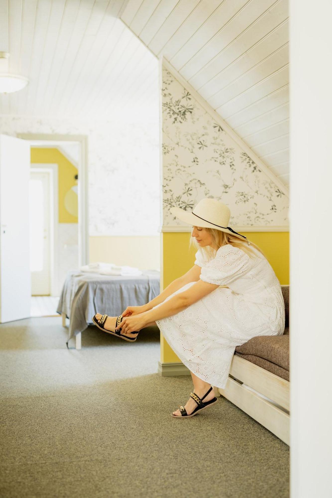 Vanalinna Boutique Hotel Kuressaare Buitenkant foto