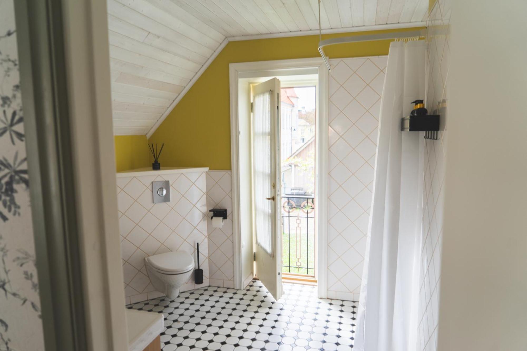 Vanalinna Boutique Hotel Kuressaare Buitenkant foto