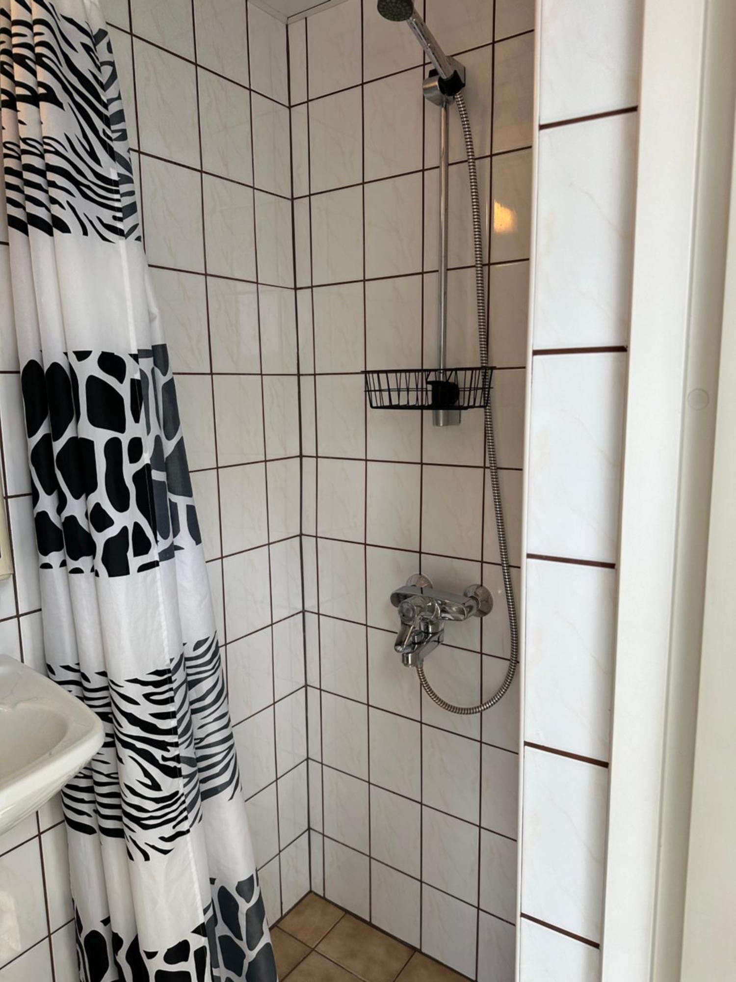 Vanalinna Boutique Hotel Kuressaare Buitenkant foto
