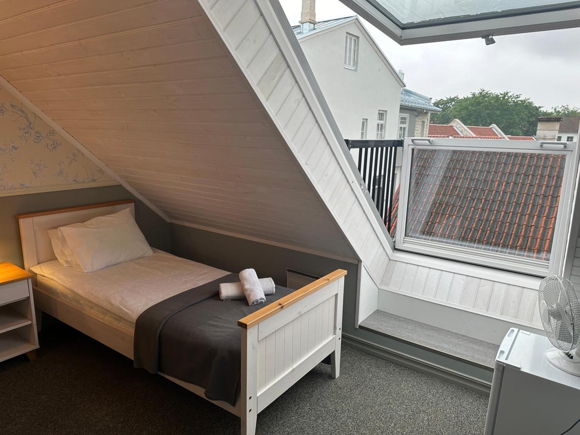 Vanalinna Boutique Hotel Kuressaare Buitenkant foto