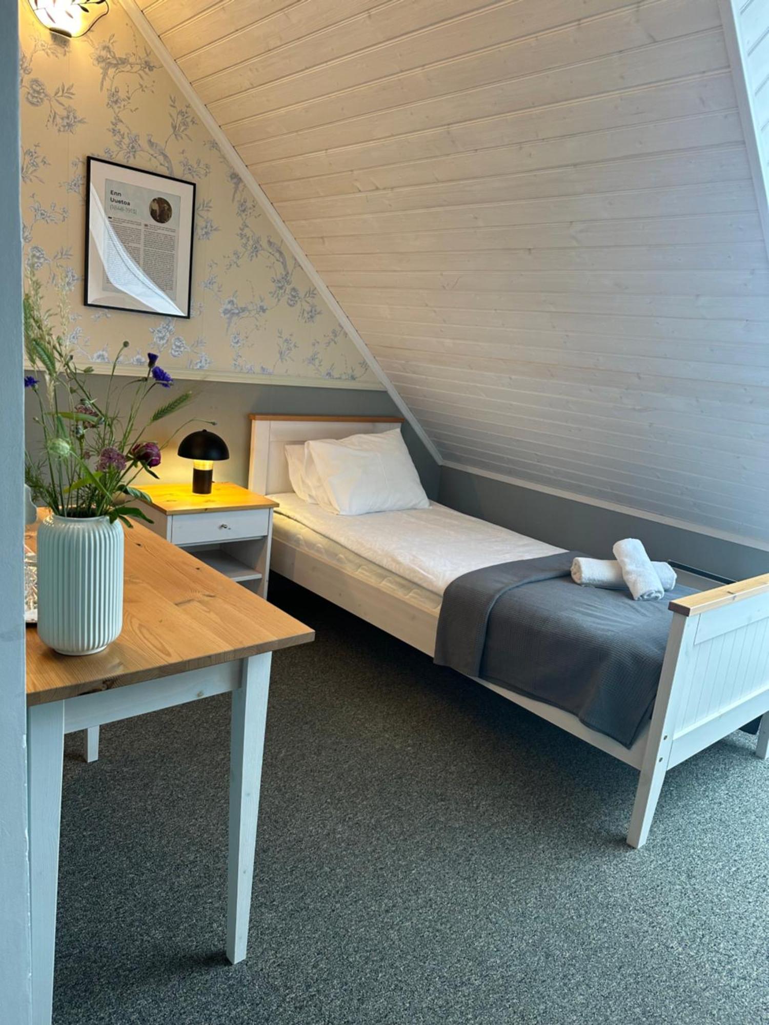 Vanalinna Boutique Hotel Kuressaare Buitenkant foto
