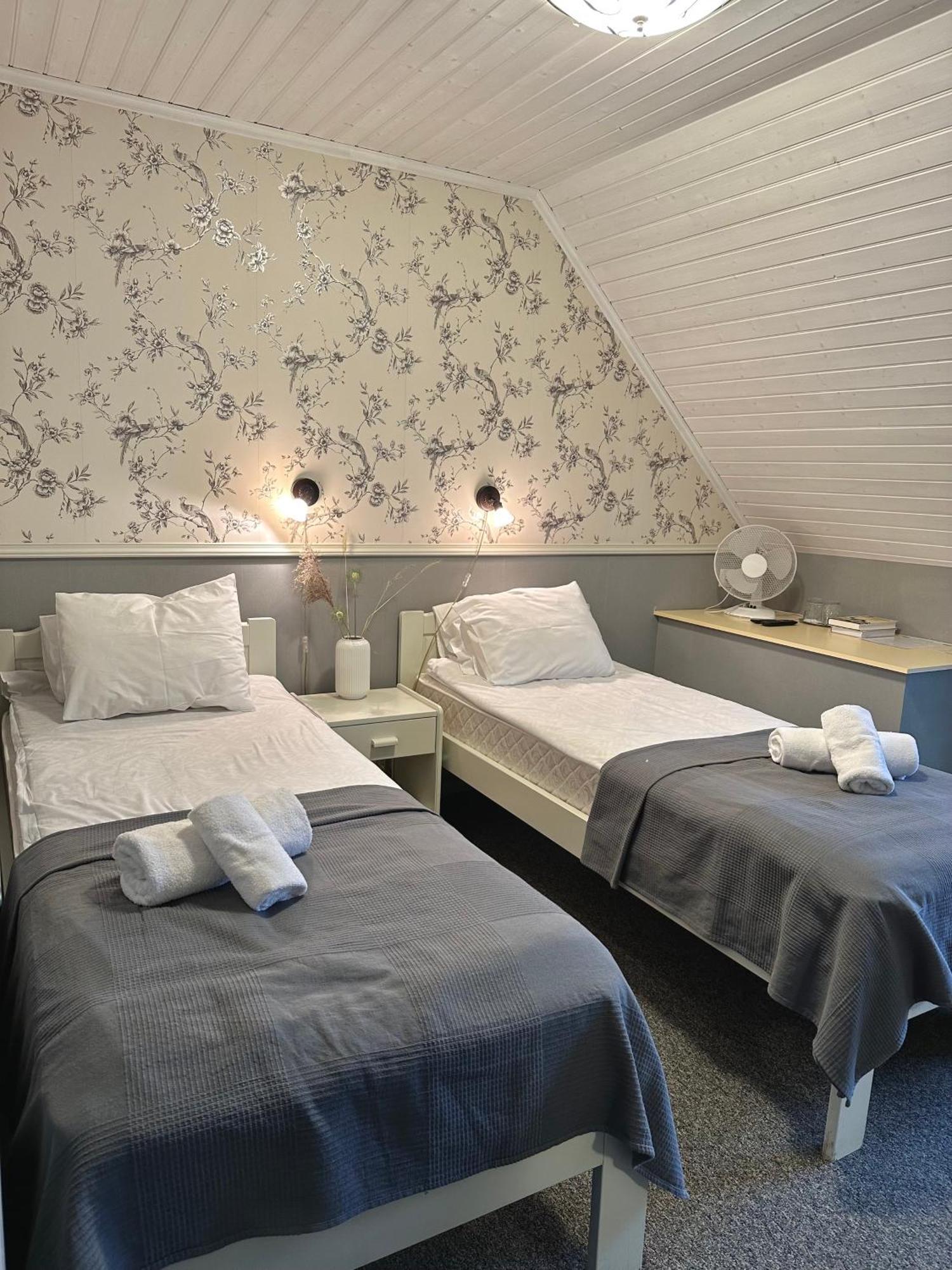 Vanalinna Boutique Hotel Kuressaare Buitenkant foto